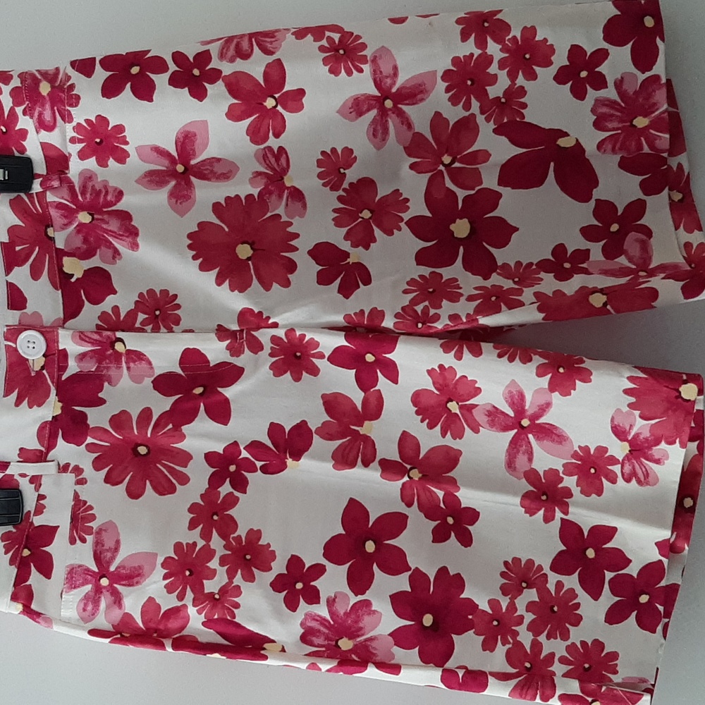 Pink flowered shorts- 10